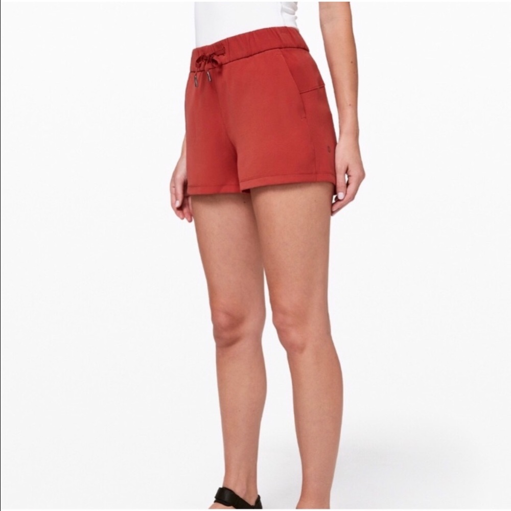 Lululemon On the Fly Short